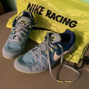 Track shoes